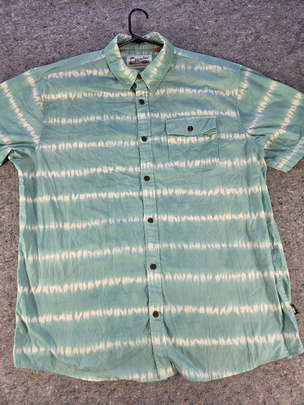 Howler Bros Mens XL Aqua Tie Dye Short Sleeve Button Down Shirt Cotton